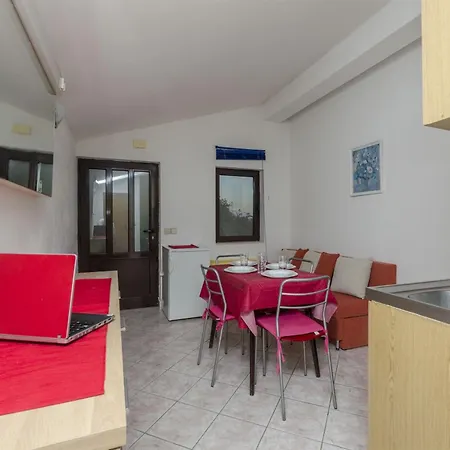 Apartamento Aida Stanici